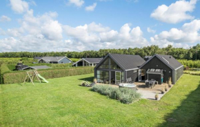 Stunning Home In Hadsund With Sauna Hadsund